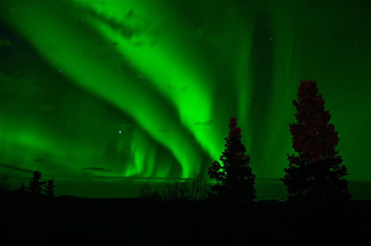aurora borealis, northern lights, green-744351.jpg