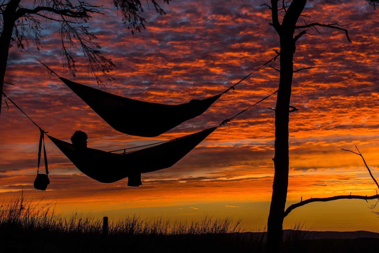 sleeping-outdoors-health-min
